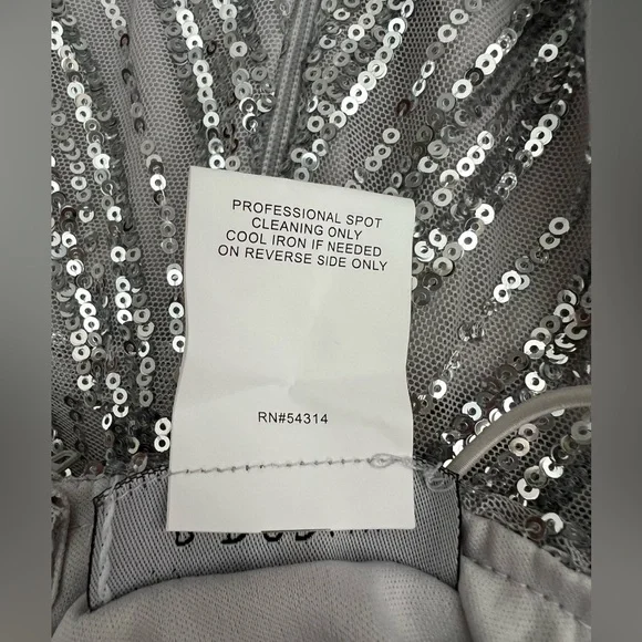 B10 B.Darling Formal Dress Size 14W. - Picture 15 of 16